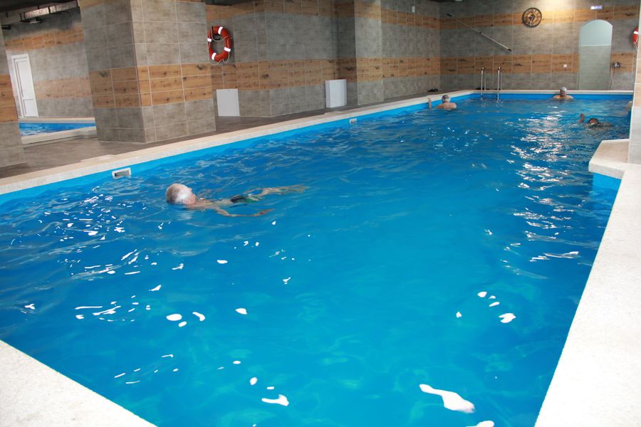 Крытый бассейн с морской водой в санатории «БФО», 120 кв. м — фото 1