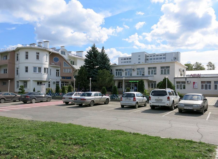 Спальные корпуса санатория «БФО» и парковка — фото 5
